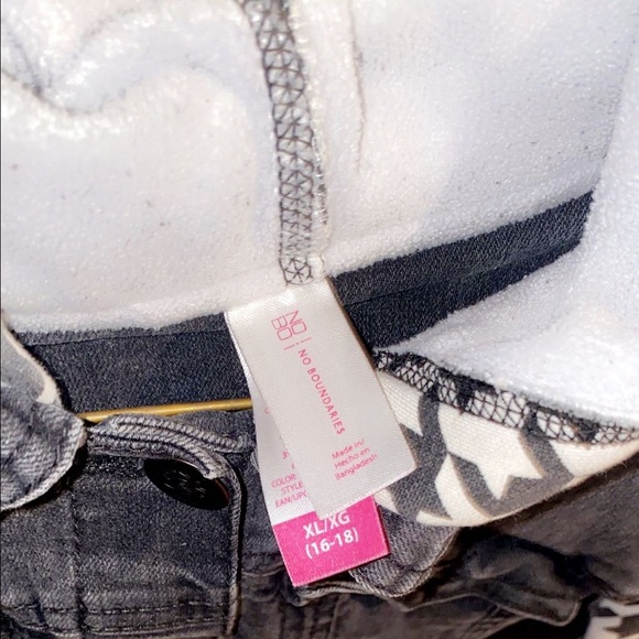 No boundaries denim jacket size 16-18 or XL/XG good condition - Picture 2 of 2
